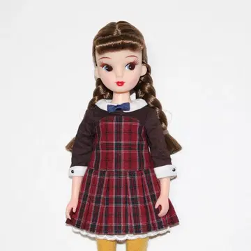 타이니 베츠이 치클로 아웃핏