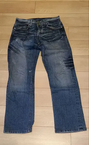 A.X. 데미지 가공 스트레이트 청바지