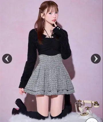 미셸 마카롱 라메 트위드 스커트