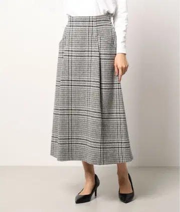 알아바일 트위드 플레어 스커트 루루윌비