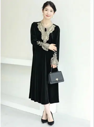 cawaii 앤티크 레이스 광택 벨로아 느낌 원피스 미사용 하자품