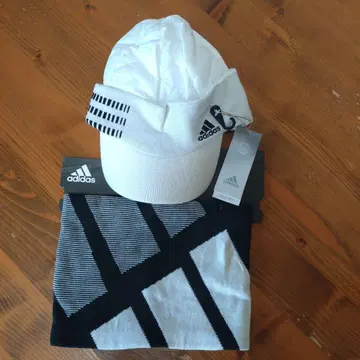 adidas 스트라이프 캡 화이트 & 넥워머