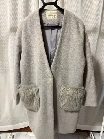 그레이 롱 코트 F 사이즈 포켓 부착