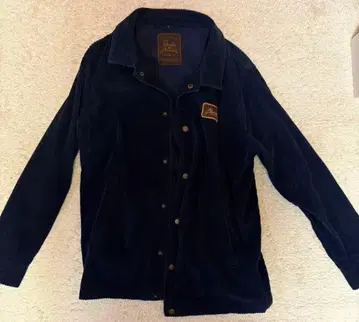 아펜즈의 코듀로이 셔츠 자켓