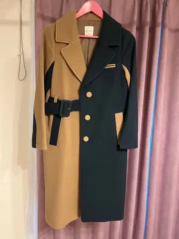 REDAZEL 카키색과 베이지색 바이컬러 롱 코트