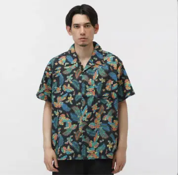 꽃무늬 프린트 반팔 셔츠