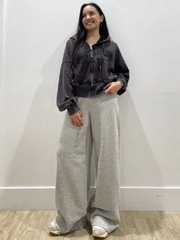 [ 택 포함 새상품 ] 빈티지 소프트 배기 와이드 스웨트 팬츠 XS