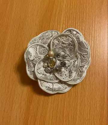 도쿄 소와르 코사지