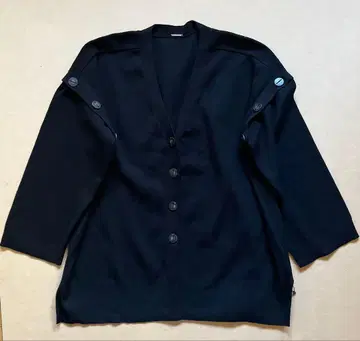 COCO DEAL 블랙 버튼 가디건