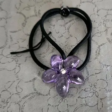 THBT 루사이트 플라워 포니