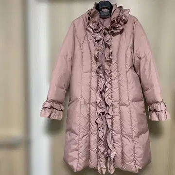 프릴 달린 핑크 롱 다운 자켓