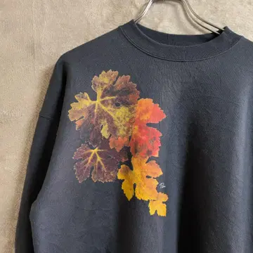 00s 단풍 맨투맨 블랙 크루넥