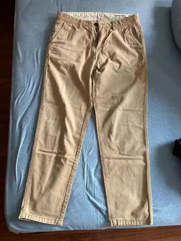 베이지 슬림핏 팬츠