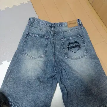 THRASHER 데님 숏팬츠