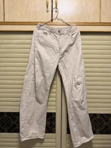 화이트 코튼 캐주얼 팬츠