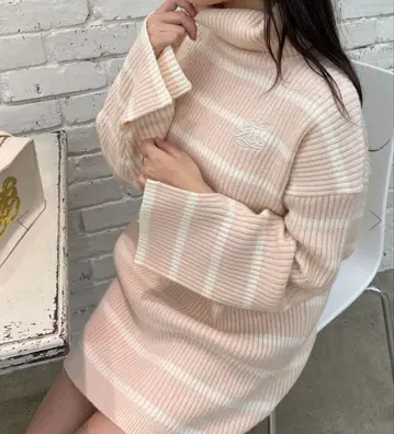 NICECLAUP 하이넥 NC 자수 튜닉 핑크 원피스