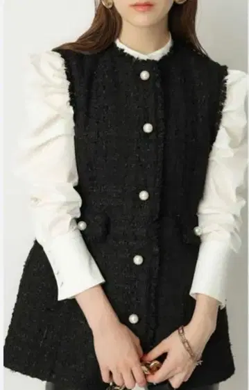 아르페쥬 스토리 트위드 베스트 블랙