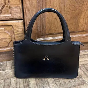 키타무라 블랙 가죽 핸드백