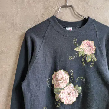 90년대 미국제 장미 맨투맨 블랙