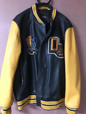 ZARA 가죽 바시티 자켓