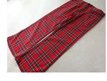 BLACK VARIA 타탄 체크 플레어 팬츠 레드