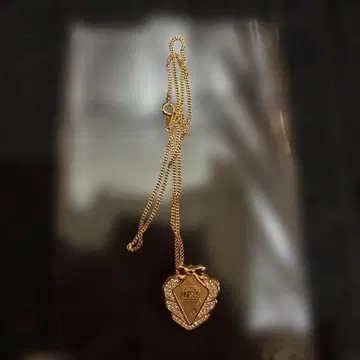 유네스코 하트형 펜던트 금도금