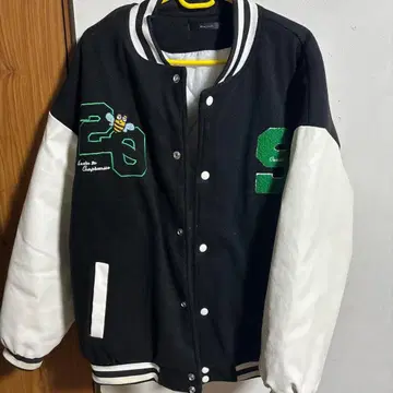 Bling Leads 바시티 자켓 블랙/화이트