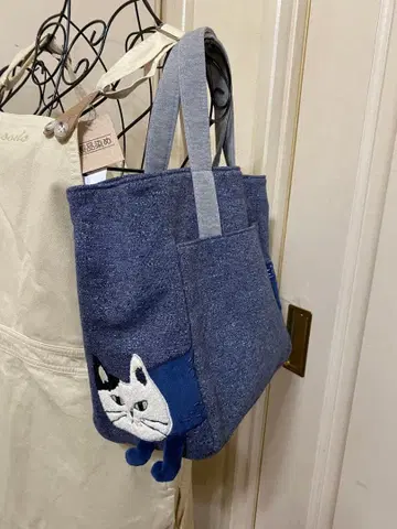 쿠스그루 마틸다 꼬리 토트백 새상품 블루 그레이