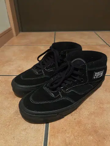 Vans 하프캡 블랙 스니커즈