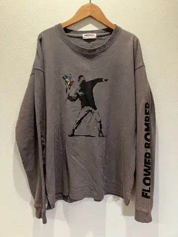 멋진 BRANDALISED 뱅크시! FLOWER BOMBER 롱 T