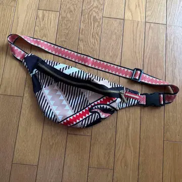 SPRAYGROUND 스트라이프 바디백