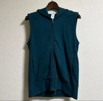 ATTACHMENT 어태치먼트 민소매 후디