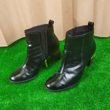 라우나레아 숏 천연 가죽 부츠 23.5cm