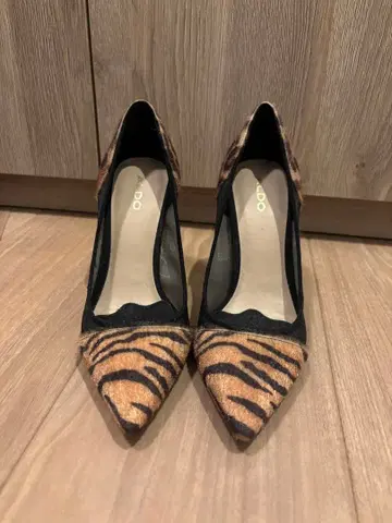 호랑이 무늬 레오파드 무늬 하이힐 펌프스