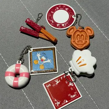 도쿄 디즈니 리조트 캡슐 토이 미니 후드 참 컴플리트 세트