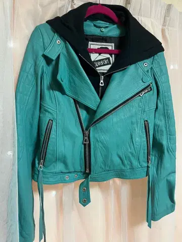 SPIRALGIRL 터콰이즈 가죽 라이더 자켓 후드 부착