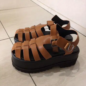 EMODA 브라운 플랫폼 샌들