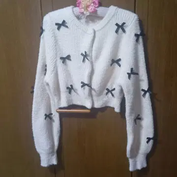 [ 새상품급 ] 안미르 리본 포함 가디건