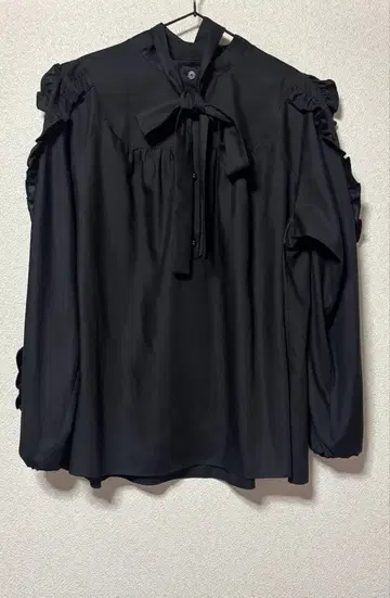 프릴 리본 블라우스