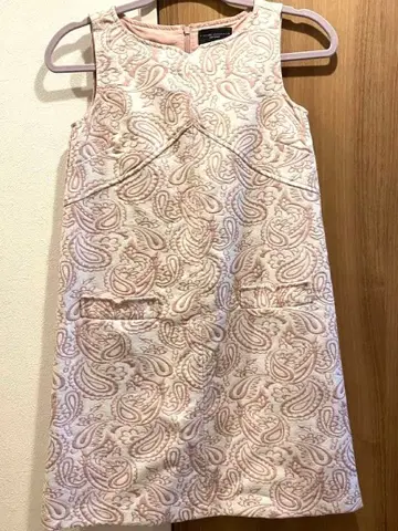 슬리브리스 미니 원피스 핑크 페이즐리