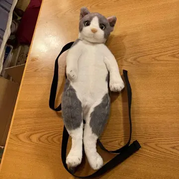 리얼한 고양이 백팩 그레이