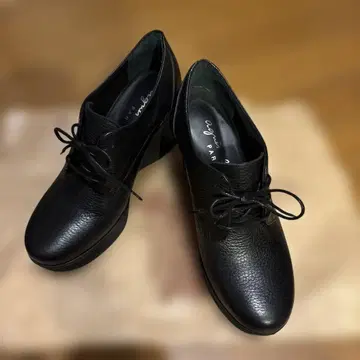 새상품급! 애니에스 블랙 가죽 웨지 펌프스