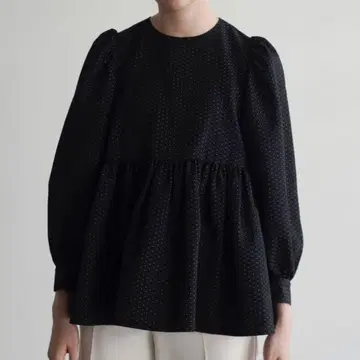 [ ohga ] 패턴 블라우스 오가 네이비 꽃무늬