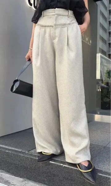 트위드 절개 프린지 팬츠 아이보리/fosie 같은 형태