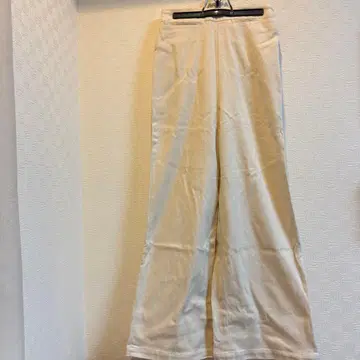 LUCA 와이드 팬츠 화이트