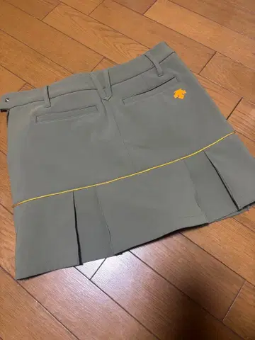 DESCENTE 골프 여성용 스커트 S 사이즈