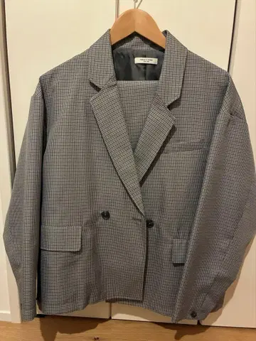 [ 시착만 한 상품 미사용 새상품 ] FREAK'S STORE 셋업