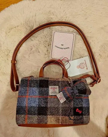 새상품 2WAY 백 HARRIS TWEED 헬로키티 베이지