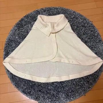 PRASH NOTES 아이보리 리브 니트 케이프 코트 판초