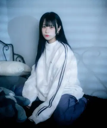 Whinny 돌려입기 발군 가치 야바이 스웨